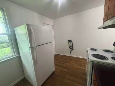 Main picture of 1018 Curdwood Blvd
