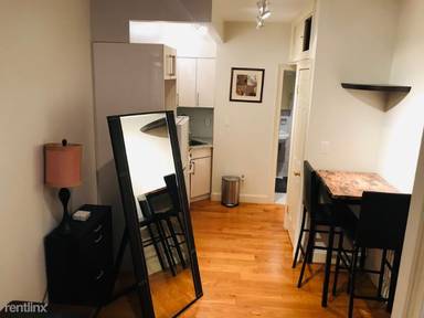 Main picture of 1007 Lexington Ave