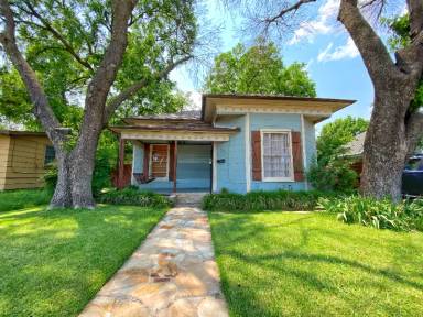 Main picture of 216 S Carroll Blvd