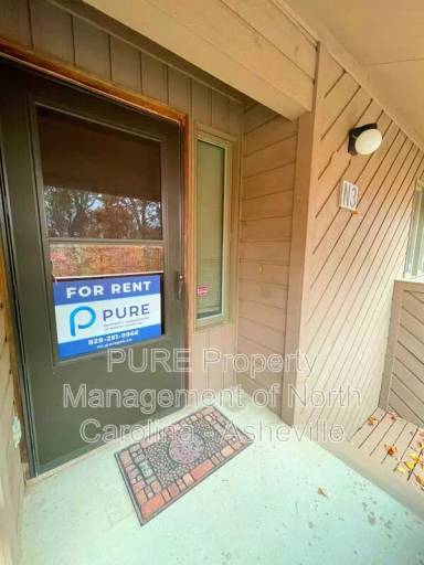 Main picture of 305 Piney Mountain Dr