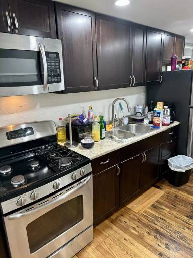 Main picture of 2342 W 18th Pl