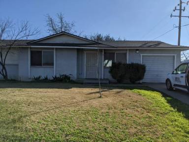 Main picture of 1018 E Gerard Ave