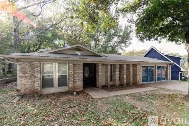 Main picture of 1707 Deerfield Dr