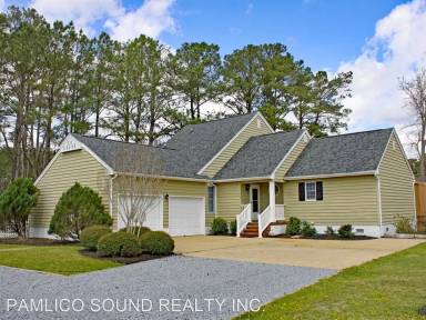 Main picture of 1021 Pirates Cove Cir
