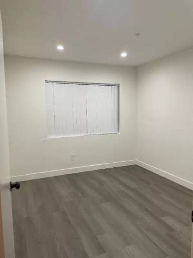 Main picture of 5623 Carlton Way