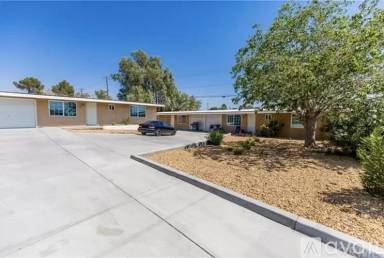 Main picture of 15635 Sueno Ln