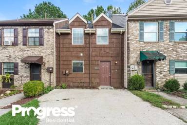Main picture of 904 Cedar Crest Dr