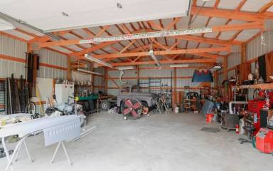 Main picture of 739 Riverbend Dr