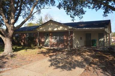 Main picture of 114 Brentwood Blvd