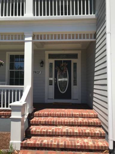 Main picture of 7803 Beachcomber Ct