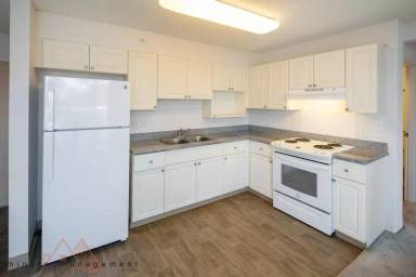 Main picture of 801 South St