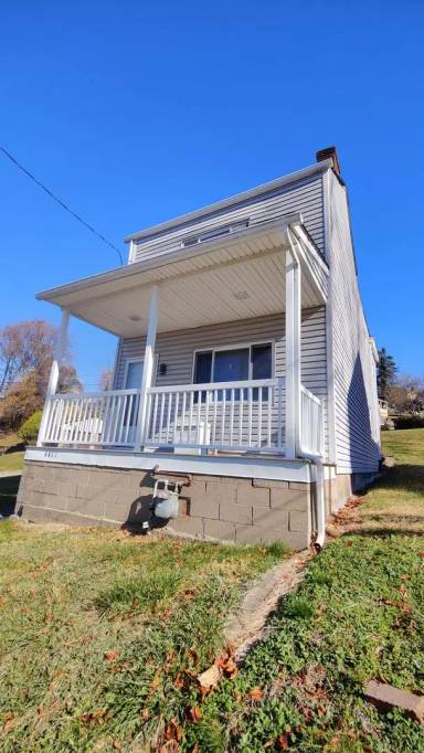 Main picture of 4411 Gladstone St