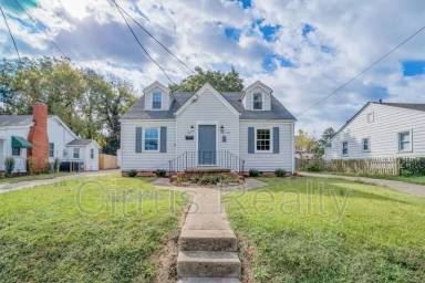 Main picture of 3611 1/2 King St