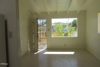 Main picture of 113 E Navajo St