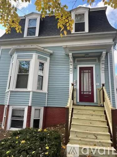 Main picture of 9 Moore St