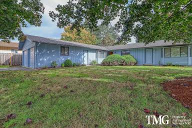 Main picture of 3343 Addy St