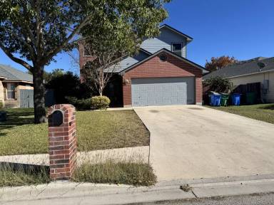 Main picture of 3419 Rob Roy St