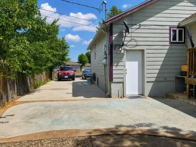 Main picture of 423 13th Ave