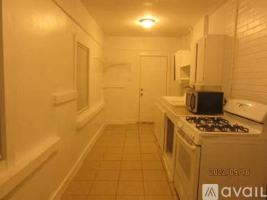 Main picture of 310 Hawthorne St