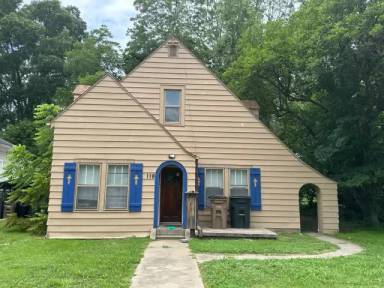 Main picture of 119 S Hanover St