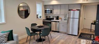 Main picture of 27 E Willis St