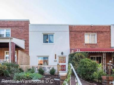 Main picture of 3337 Alden Pl NE