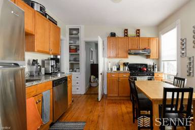 Main picture of 48 Eustis St