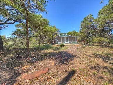 Main picture of 401 11th St E