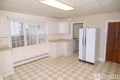 Main picture of 51 W South St