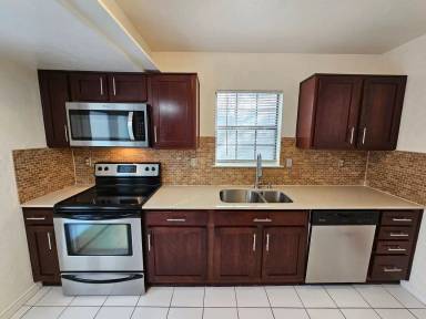 Main picture of 1516 McCoy St