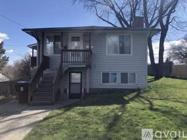 Main picture of 331 NW Cleveland St