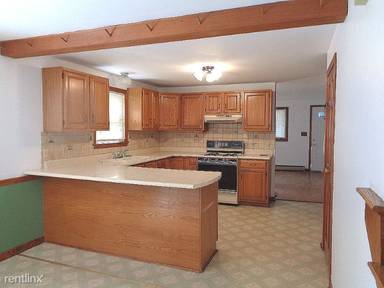 Main picture of 68 Epping St