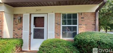 Main picture of 2430 S Burberry Ln