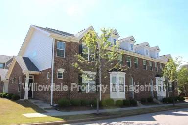 Main picture of 104 Spring Pine Ln