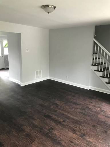 Main picture of 5502 Channing Rd