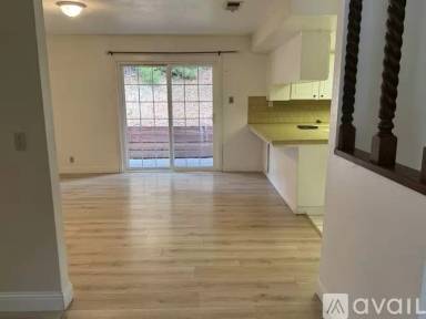 Main picture of 5800 Encino Ave