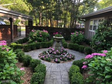 Main picture of 6622 Poplar Woods Cir S