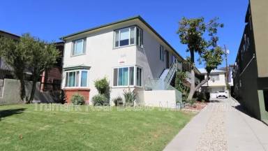 Main picture of 623 W Stocker St
