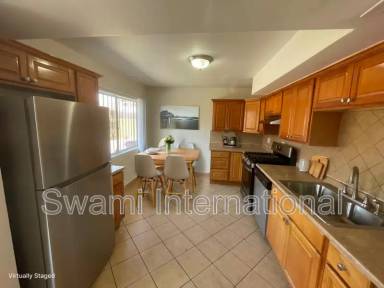 Main picture of 7716 S Figueroa St