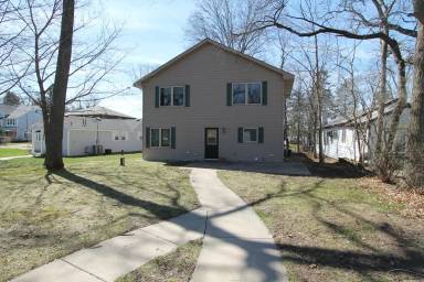 Main picture of 8040 Park St