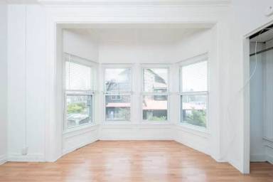 Main picture of 236 Saratoga St