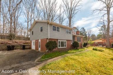 Main picture of 114 Jefferson Dr