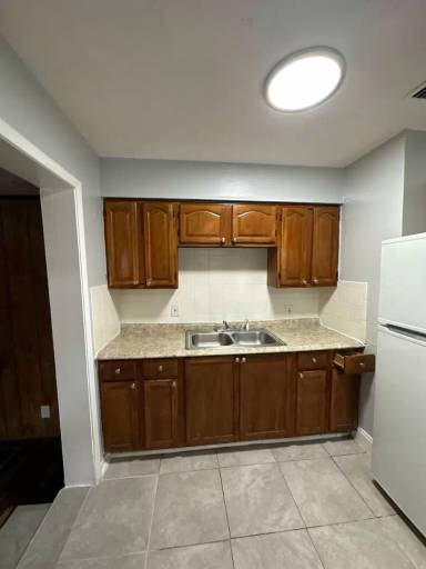 Main picture of 4020 N Canal St