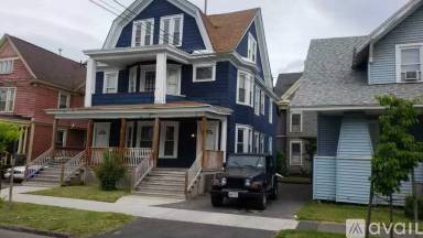 Main picture of 117 E Beard Ave