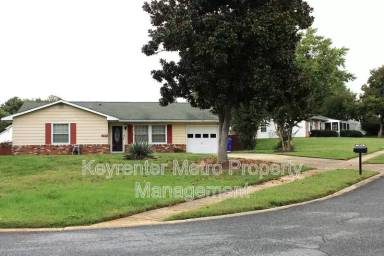 Main picture of 2889 Chippewa St