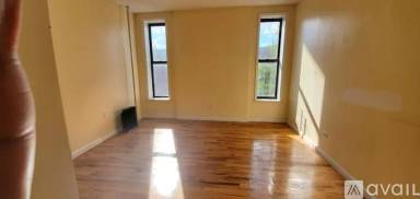 Main picture of 3175 Grand Concourse