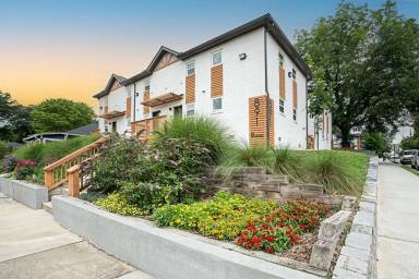 Main picture of 891 North Ave NW
