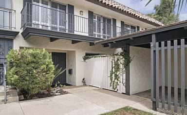 Main picture of 4052 Loma Riviera Cir