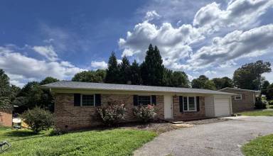 Main picture of 1412 Westwood Ln