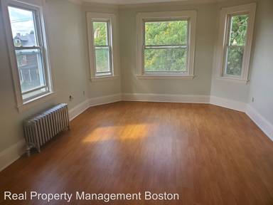 Main picture of 6 Lexington St